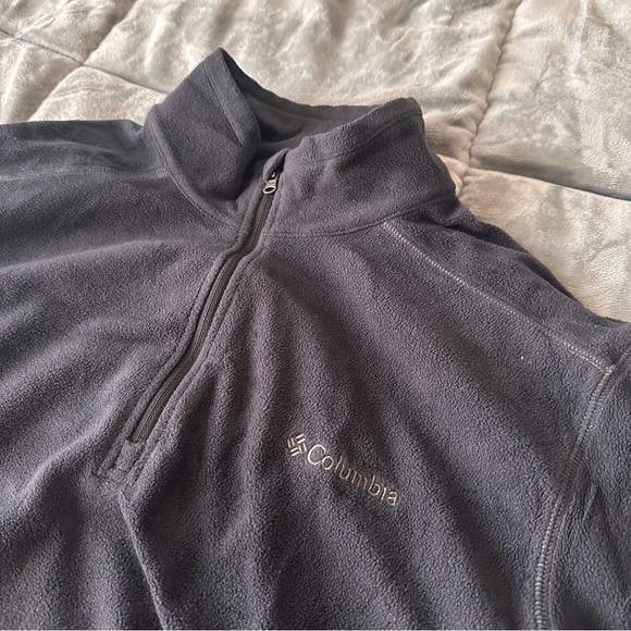 Men’s Columbia Black fleece Sweater size medium - Picture 4 of 4